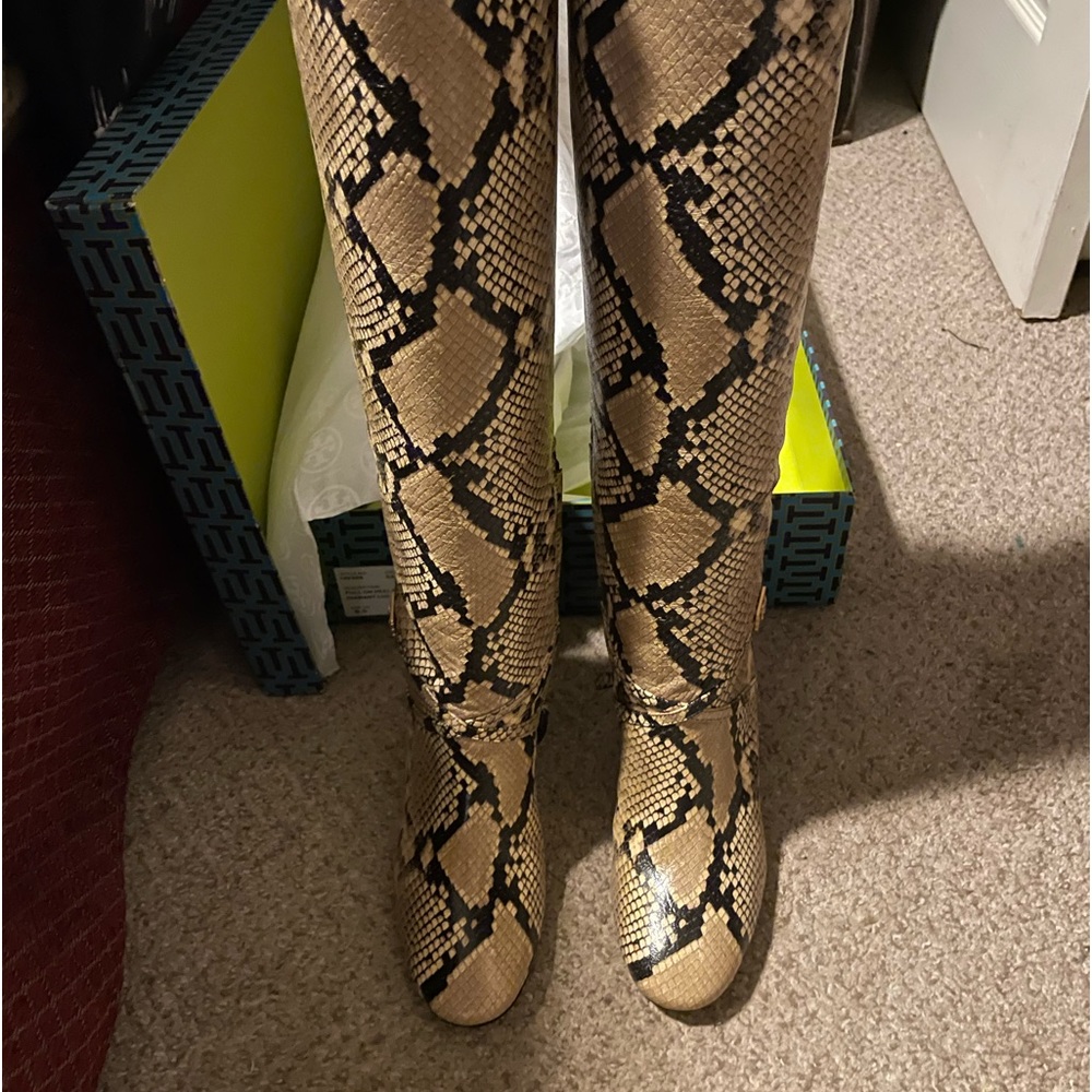 Tory Never Worn Boots….Sand Drift To The Knee.